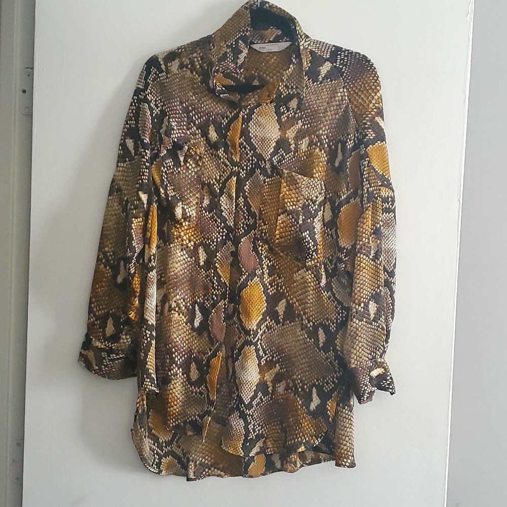 Zara snake print button up